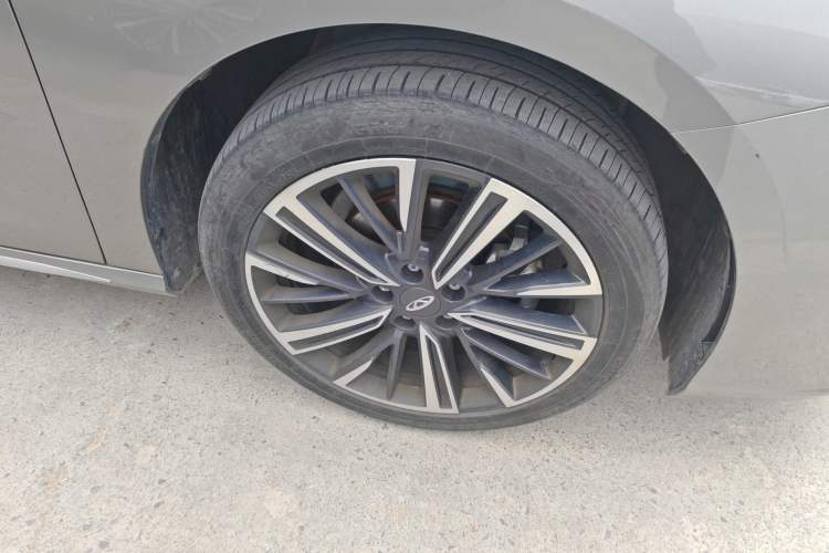 Used Chery Arrizo 8 2024 1.6T DCT Rui Right Front Wheel Hub