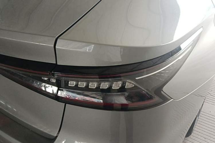 Used Chery Arrizo 8 2024 1.6T DCT Rui Right Rear Taillight