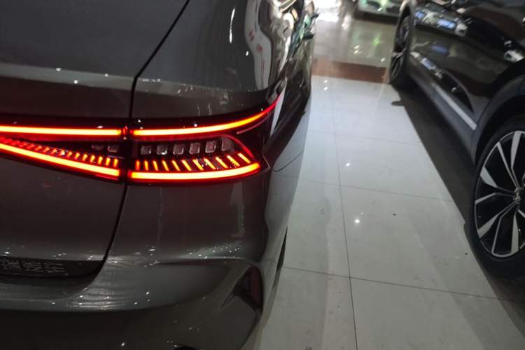 Used Chery Arrizo 8 2024 1.6T DCT Rui Right Rear Taillight