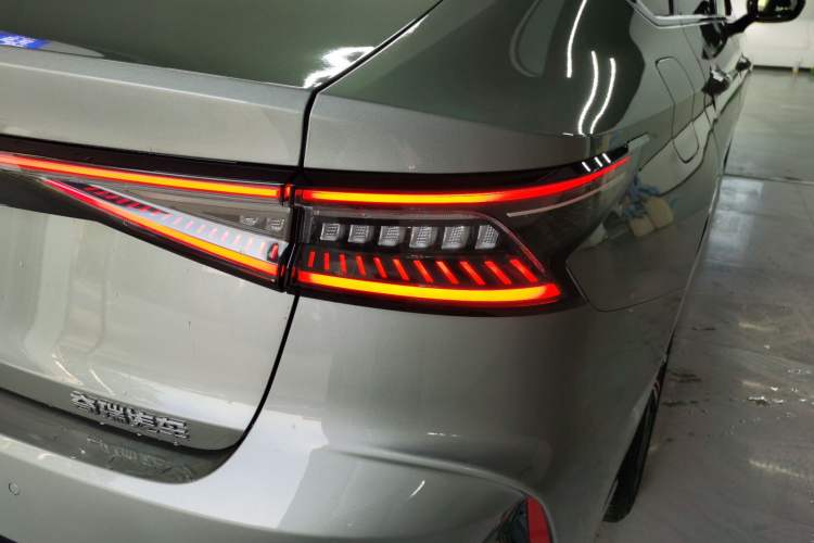 Used Chery Arrizo 8 2024 1.6T DCT Rui Right Rear Taillight
