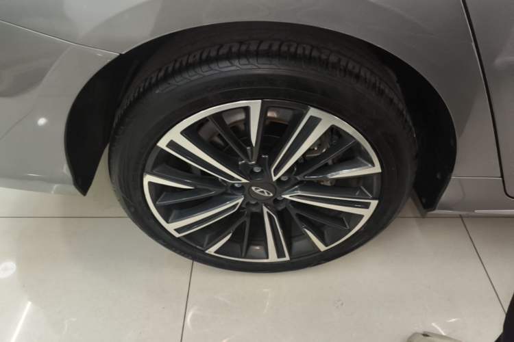 Used Chery Arrizo 8 2024 1.6T DCT Rui Right Rear Wheel Hub