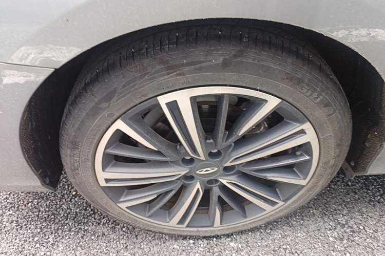 Used Chery Arrizo 8 2024 1.6T DCT Rui Right Rear Wheel Hub