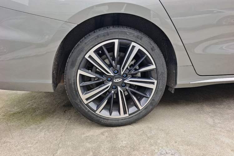 Used Chery Arrizo 8 2024 1.6T DCT Rui Right Rear Wheel Hub