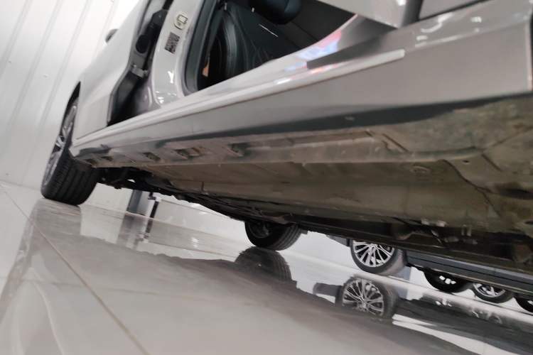 Used Chery Arrizo 8 2024 1.6T DCT Smart Right Side Sill