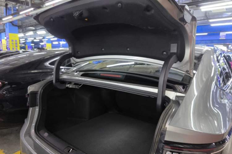 Used Chery Arrizo 8 2024 High-Performance Edition 2.0T DCT Powerfully Tuned Trunk