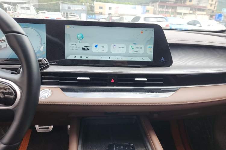 Used Chery Arrizo 8 2024 High-Performance Edition 2.0T DCT Powerfully Tuned Audio And AC Panel