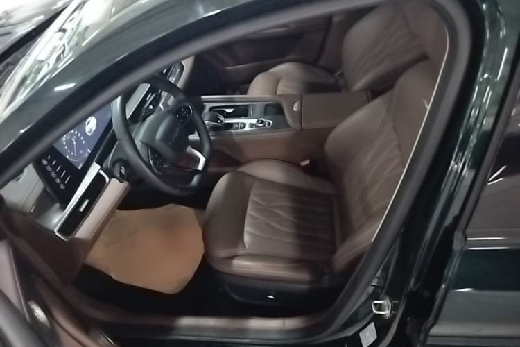 Used Chery Arrizo 8 2024 High-Energy Edition 2.0T Automatic Yu+ Driver Seat