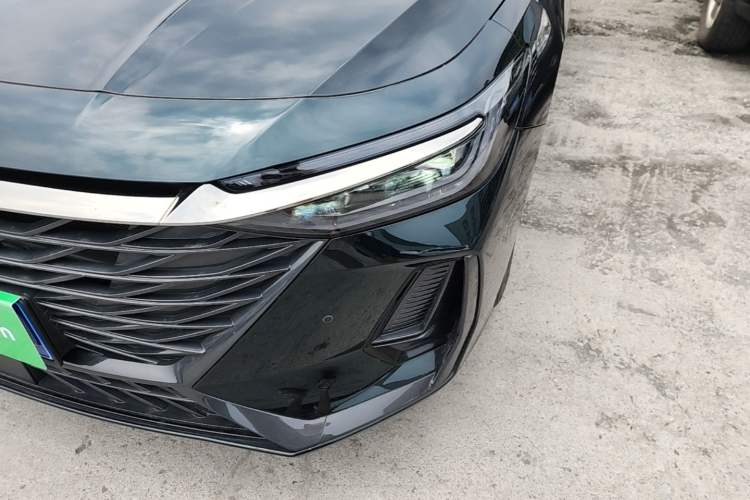 Used Chery Arrizo 8 2024 High-Performance Edition 2.0T DCT Powerfully Tuned Left Front Headlight