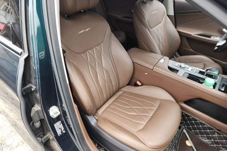 Used Chery Arrizo 8 2024 High-Performance Edition 2.0T DCT Powerfully Tuned Right Front Seat