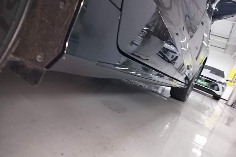 Used Chery Arrizo 8 2024 High-Energy Edition 2.0T Automatic Yu+ Right Side Sill