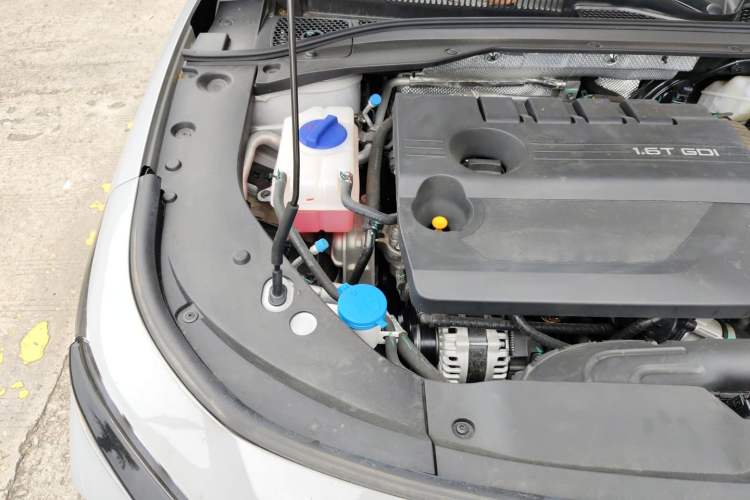 Used Chery Arrizo 8 2024 1.6T DCT Rui Engine Bay Right