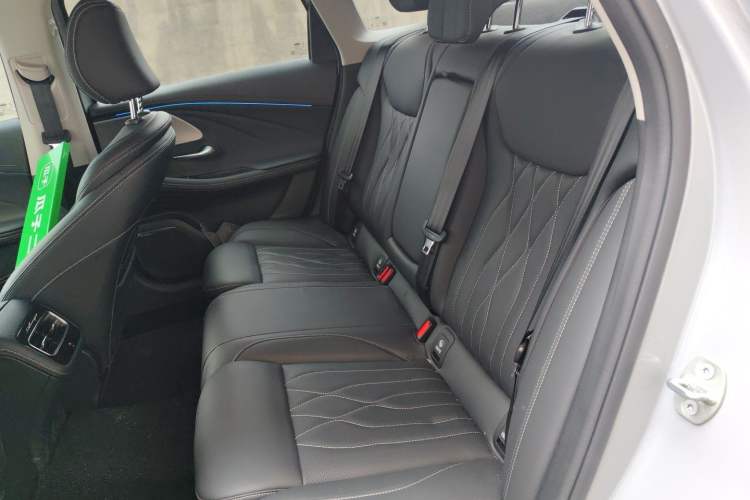 Used Chery Arrizo 8 2024 1.6T DCT Rui Left Rear Seat