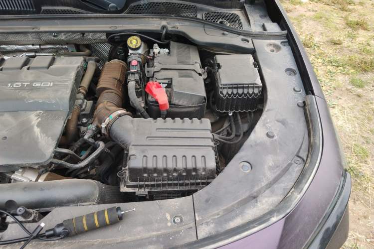 Used Chery Arrizo 8 2024 1.6T DCT Rui Engine Bay Left