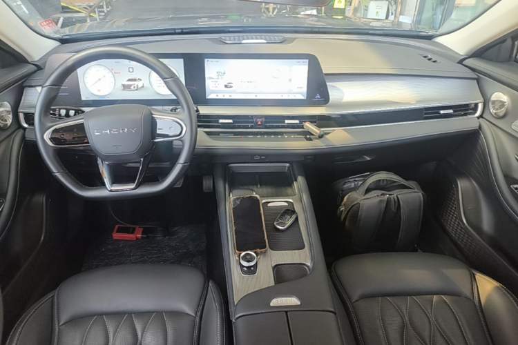 Used Chery Arrizo 8 2024 1.6T DCT Rui Center Console