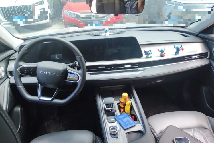 Used Chery Arrizo 8 2024 1.6T DCT Rui Center Console
