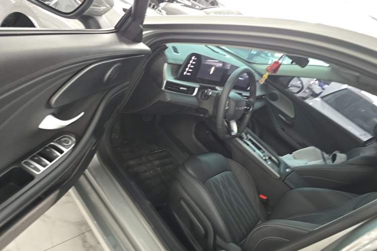 Used Chery Arrizo 8 2024 1.6T DCT Excellence Edition Driver Seat