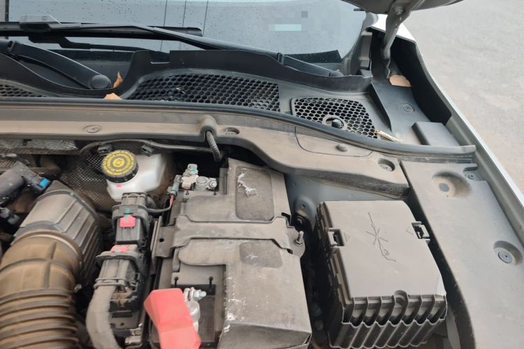 Used Chery Arrizo 8 2024 High-Performance Edition 2.0T DCT Powerfully Tuned Engine Bay Left