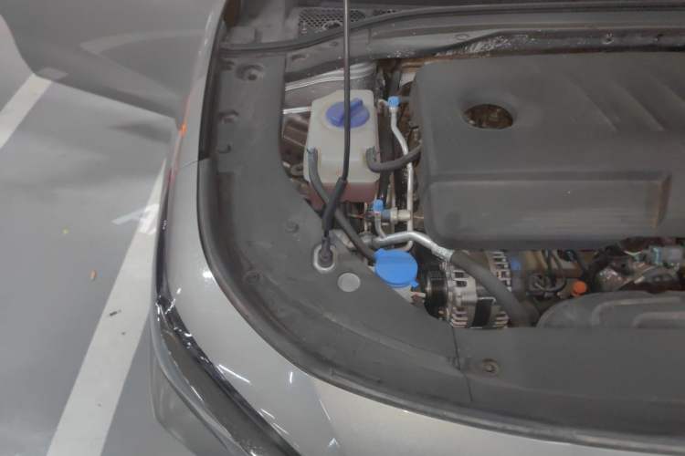 Used Chery Arrizo 8 2024 High-Performance Edition 2.0T DCT Powerfully Tuned Engine Bay Right
