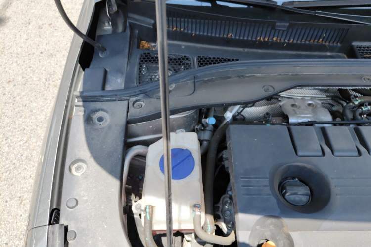 Used Chery Arrizo 8 2024 1.6T DCT Smart Engine Bay Right
