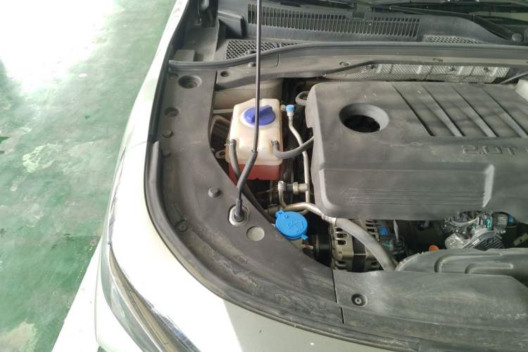 Used Chery Arrizo 8 2024 High-Energy Edition 2.0T Automatic Yu+ Engine Bay Right