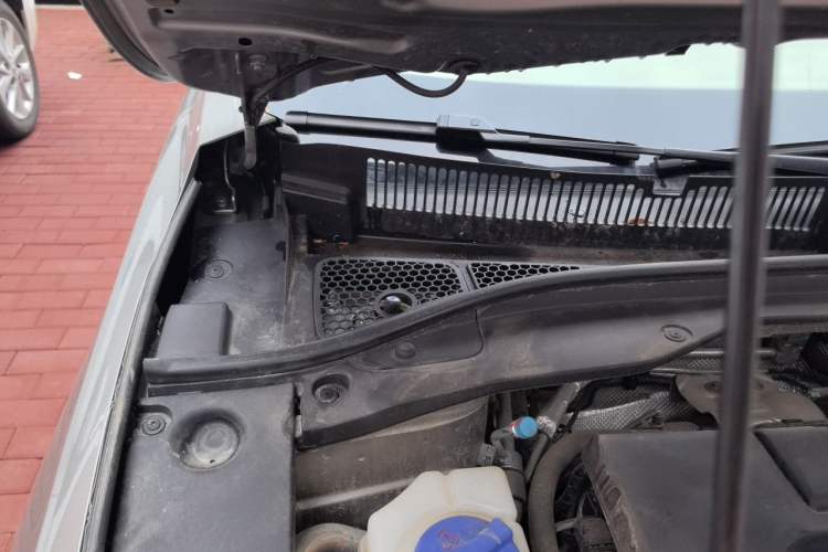 Used Chery Arrizo 8 2024 1.6T DCT Rui Engine Bay Right