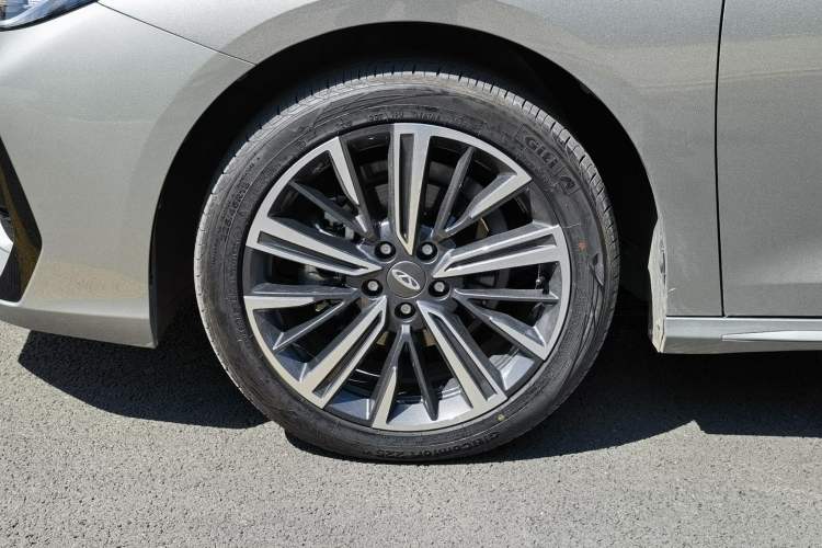 Used Chery Arrizo 8 2024 1.6T DCT Rui Exterior 7