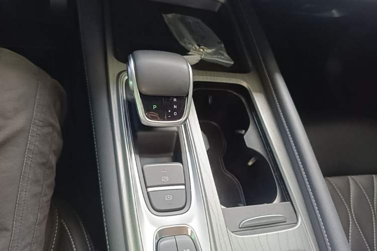 Used Chery Arrizo 8 2024 1.6T DCT Rui Gear Lever