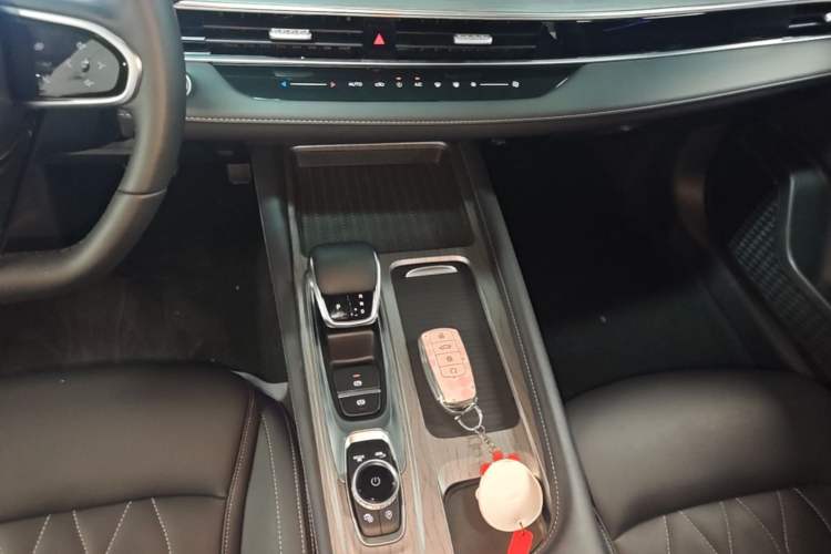 Used Chery Arrizo 8 2024 1.6T DCT Smart Gear Lever