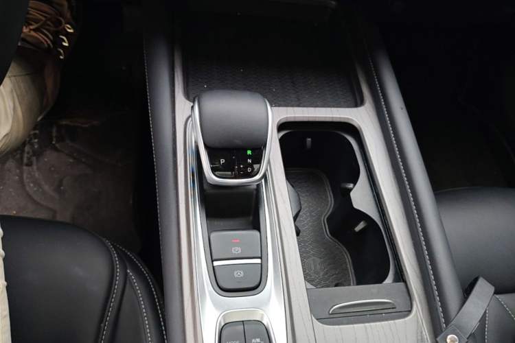 Used Chery Arrizo 8 2024 1.6T DCT Smart Gear Lever
