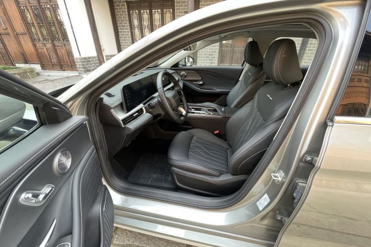 Used Chery Arrizo 8 2024 1.6T DCT Smart Interior 2