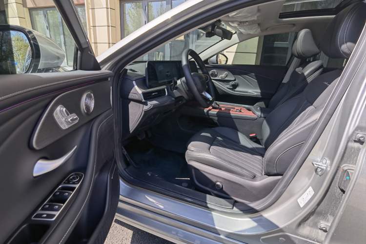 Used Chery Arrizo 8 2024 1.6T DCT Rui Interior 3