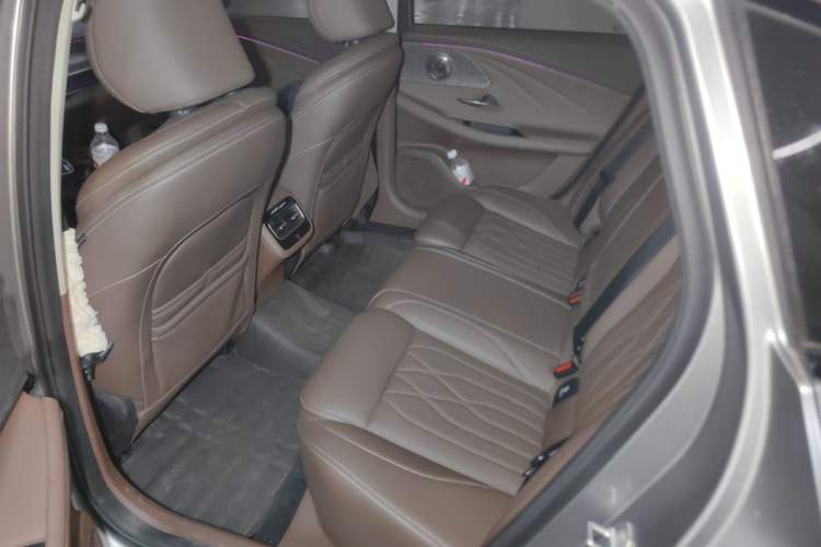 Used Chery Arrizo 8 2024 High-Performance Edition 2.0T DCT Powerfully Tuned Left Rear Seat