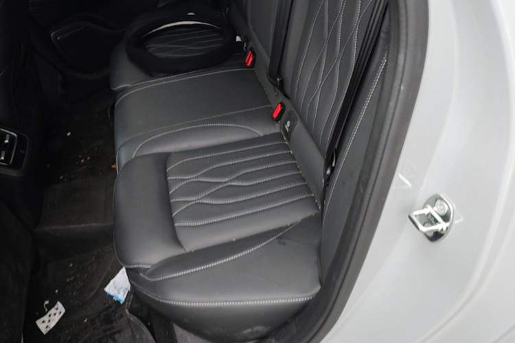 Used Chery Arrizo 8 2024 1.6T DCT Smart Left Rear Seat