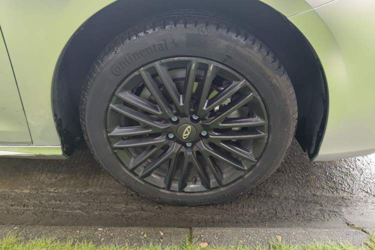 Used Chery Arrizo 8 2024 1.6T DCT Excellence Edition Right Front Wheel Hub