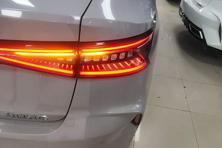 Used Chery Arrizo 8 2024 1.6T DCT Rui Right Rear Taillight