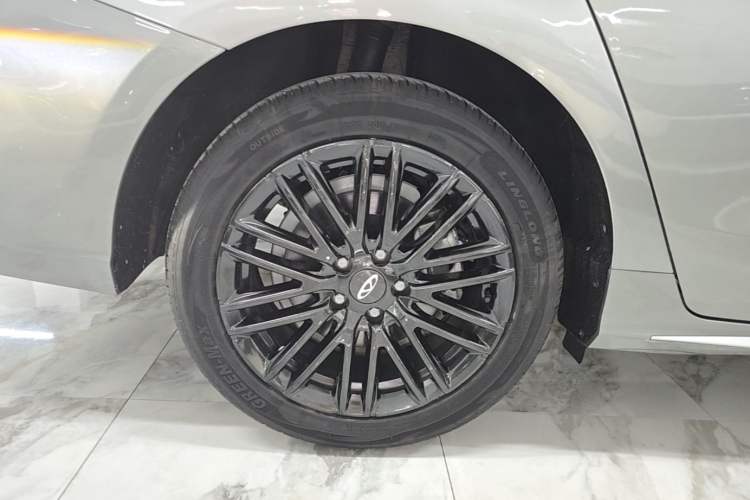 Used Chery Arrizo 8 2024 1.6T DCT Excellence Edition Right Rear Wheel Hub