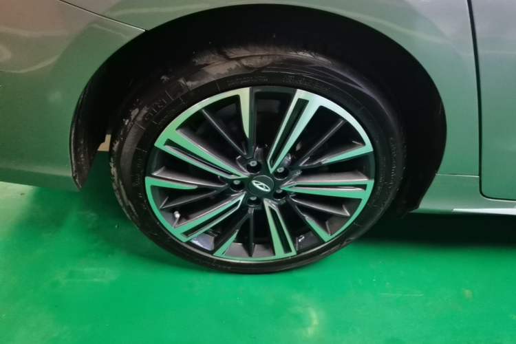 Used Chery Arrizo 8 2024 1.6T DCT Rui Right Rear Wheel Hub