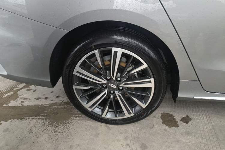 Used Chery Arrizo 8 2024 1.6T DCT Rui Right Rear Wheel Hub