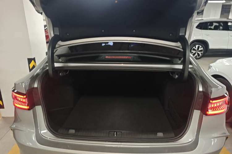 Used Chery Arrizo 8 2024 1.6T DCT Smart Trunk