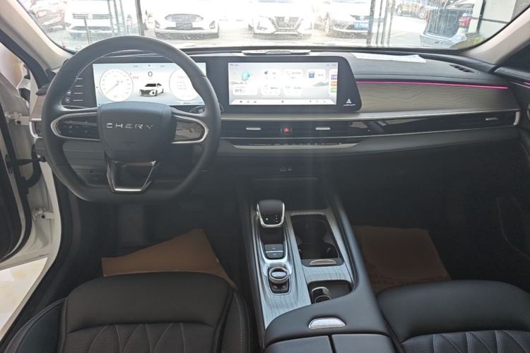 Used Chery Arrizo 8 2024 1.6T DCT Rui Center Console