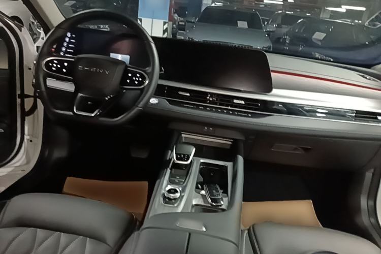Used Chery Arrizo 8 2024 1.6T DCT Rui Center Console