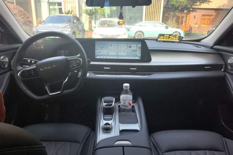 Used Chery Arrizo 8 2024 1.6T DCT Smart Center Console