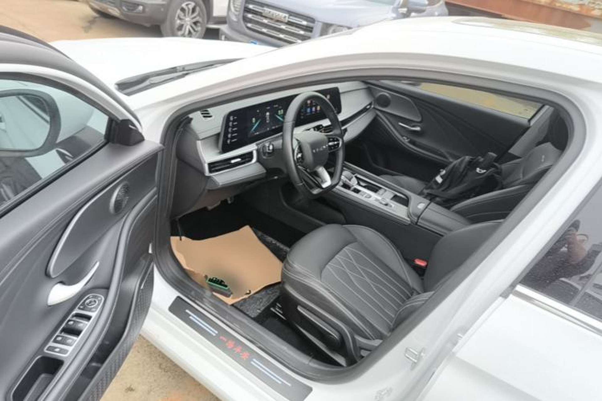 Used Chery Arrizo 8 2024 1.6T DCT Excellence Edition Driver Seat