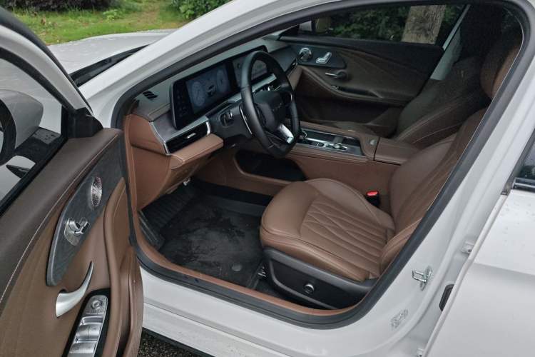Used Chery Arrizo 8 2024 High-Performance Edition 2.0T DCT Imperial Driver Seat