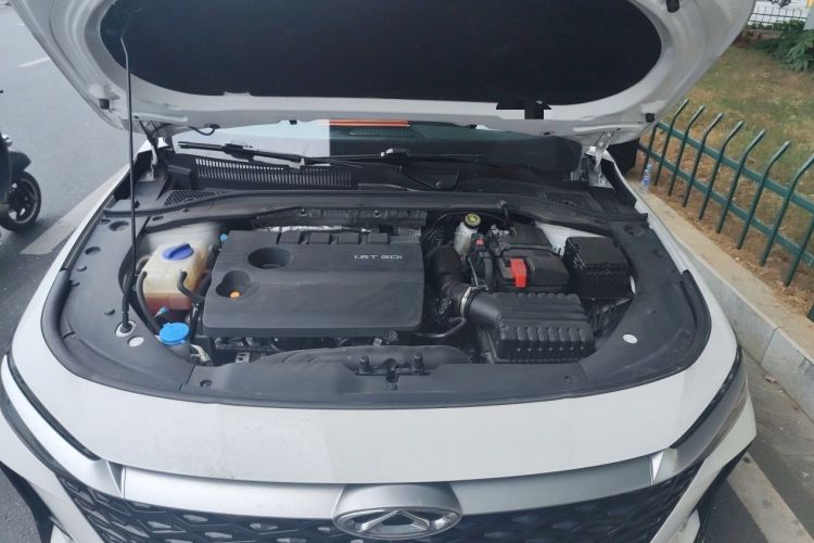 Used Chery Arrizo 8 2024 1.6T DCT Smart Engine Bay