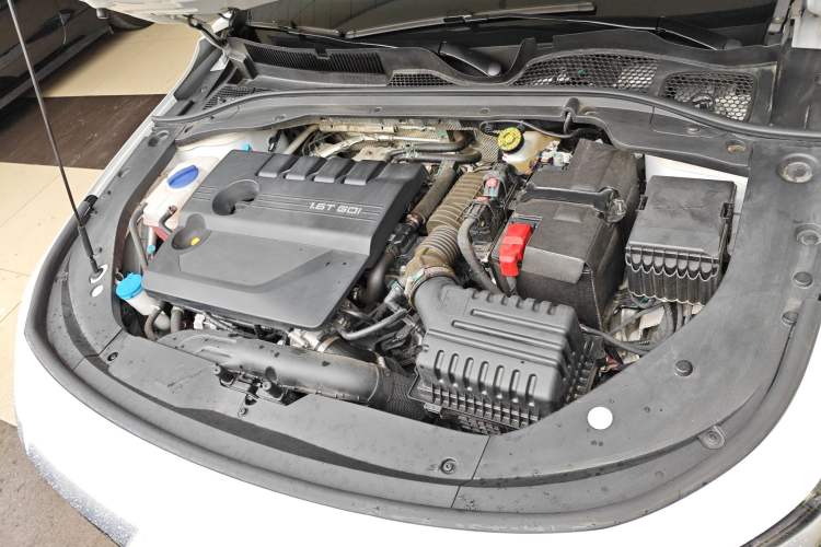 Used Chery Arrizo 8 2024 1.6T DCT Rui Engine Bay