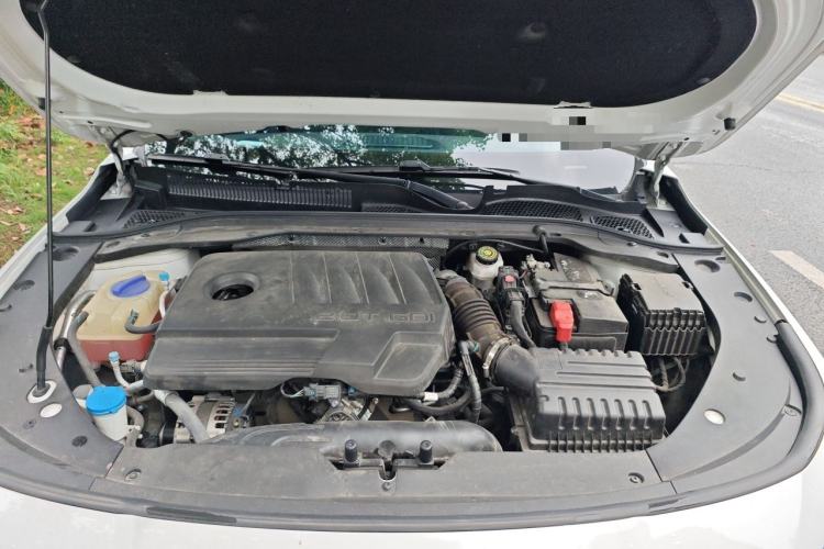 Used Chery Arrizo 8 2024 High-Performance Edition 2.0T DCT Imperial Engine Bay