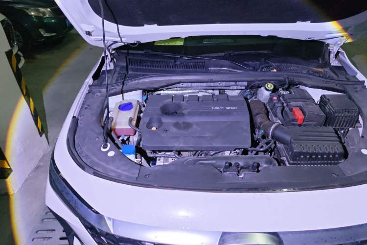 Used Chery Arrizo 8 2024 1.6T DCT Excellence Edition Engine Bay Right