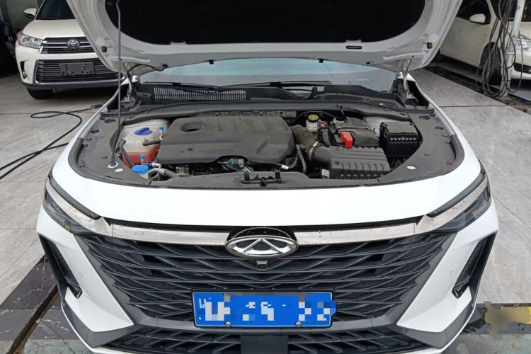 Used Chery Arrizo 8 2024 High-Performance Edition 2.0T DCT Powerfully Tuned Engine Bay