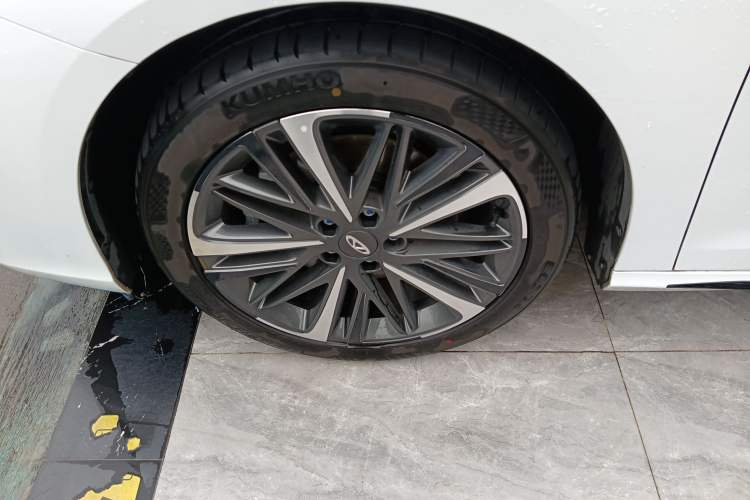 Used Chery Arrizo 8 2024 High-Performance Edition 2.0T DCT Powerfully Tuned Exterior 4